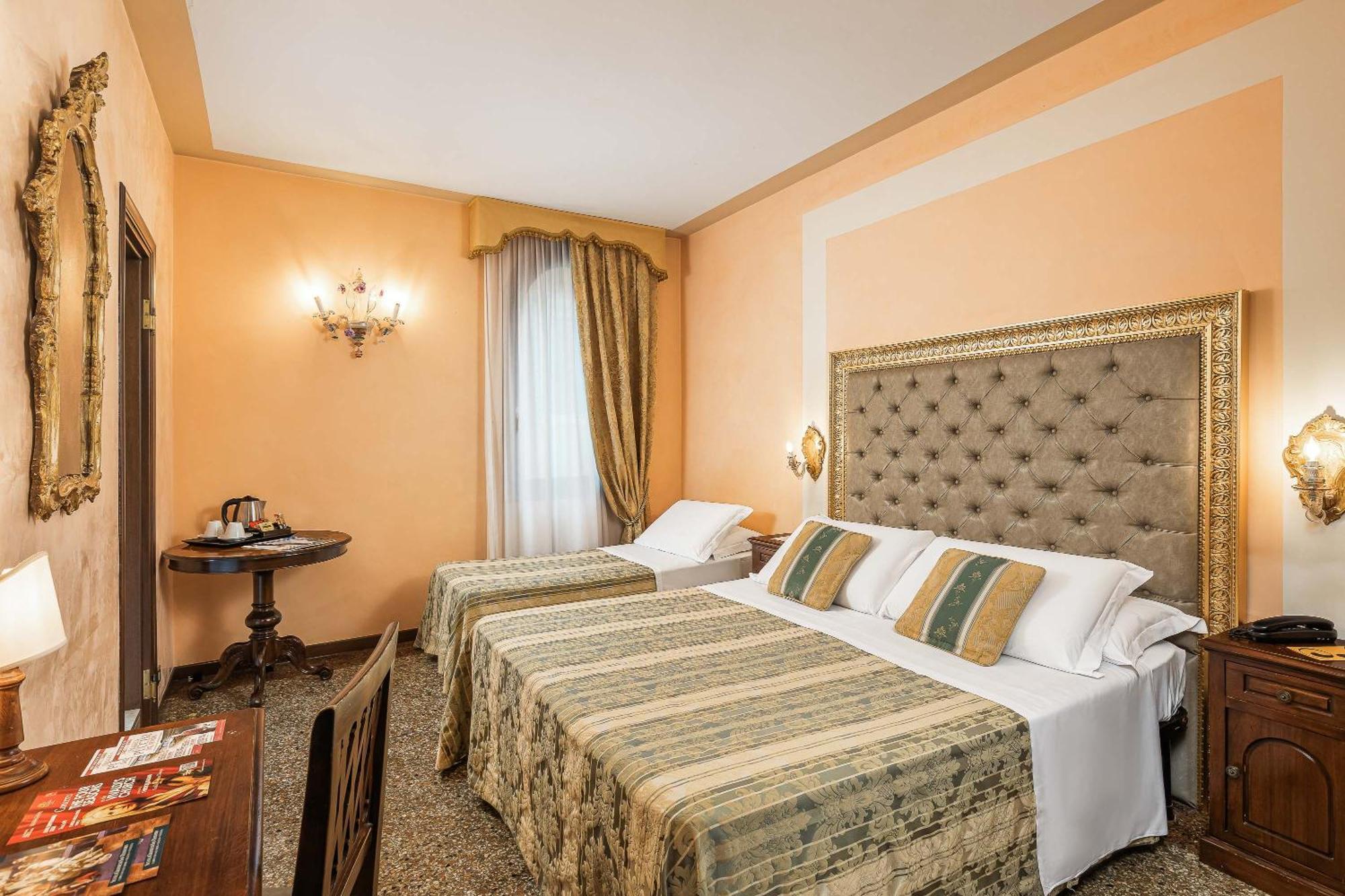 Hotel Marconi Венеция Екстериор снимка