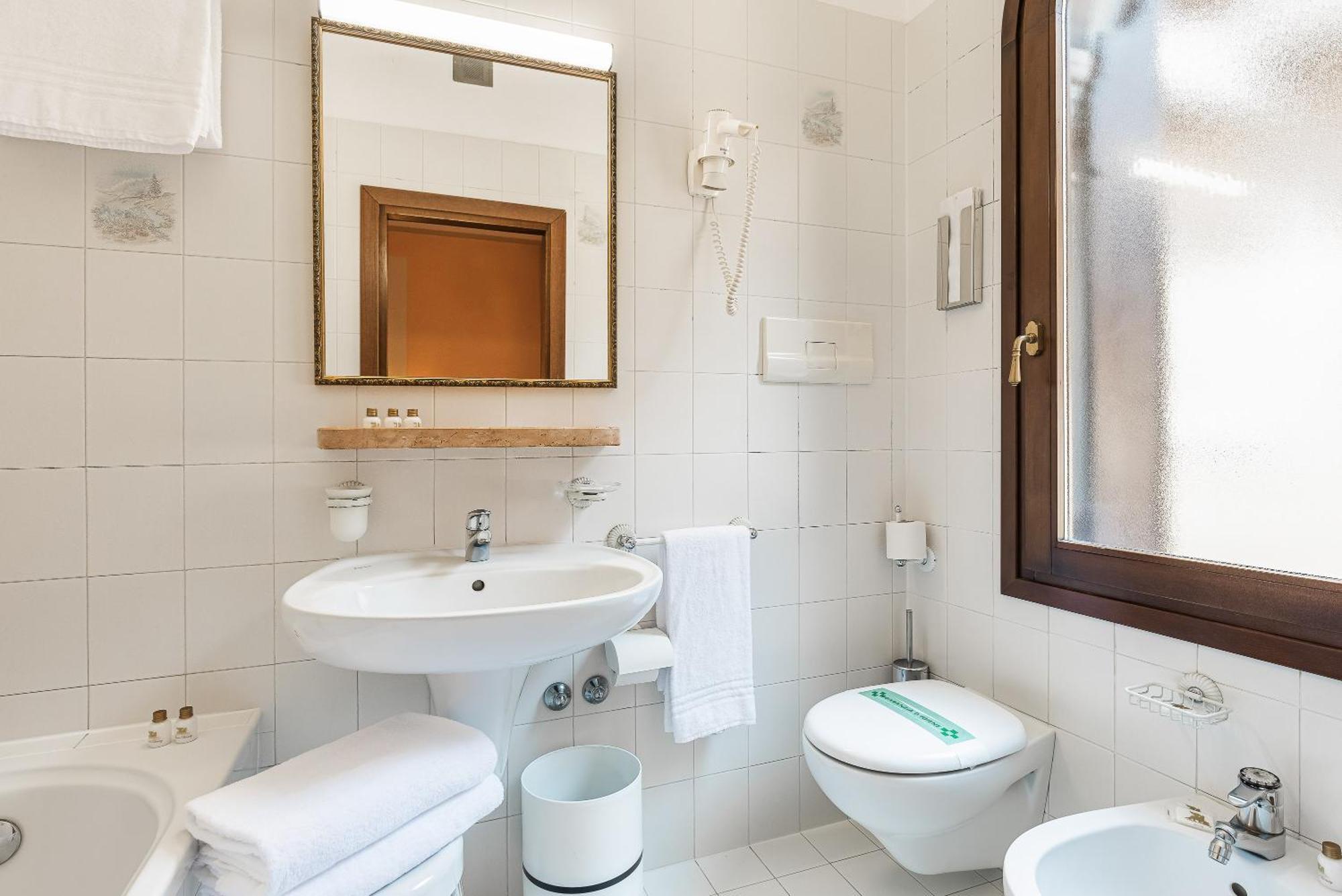 Hotel Marconi Венеция Екстериор снимка