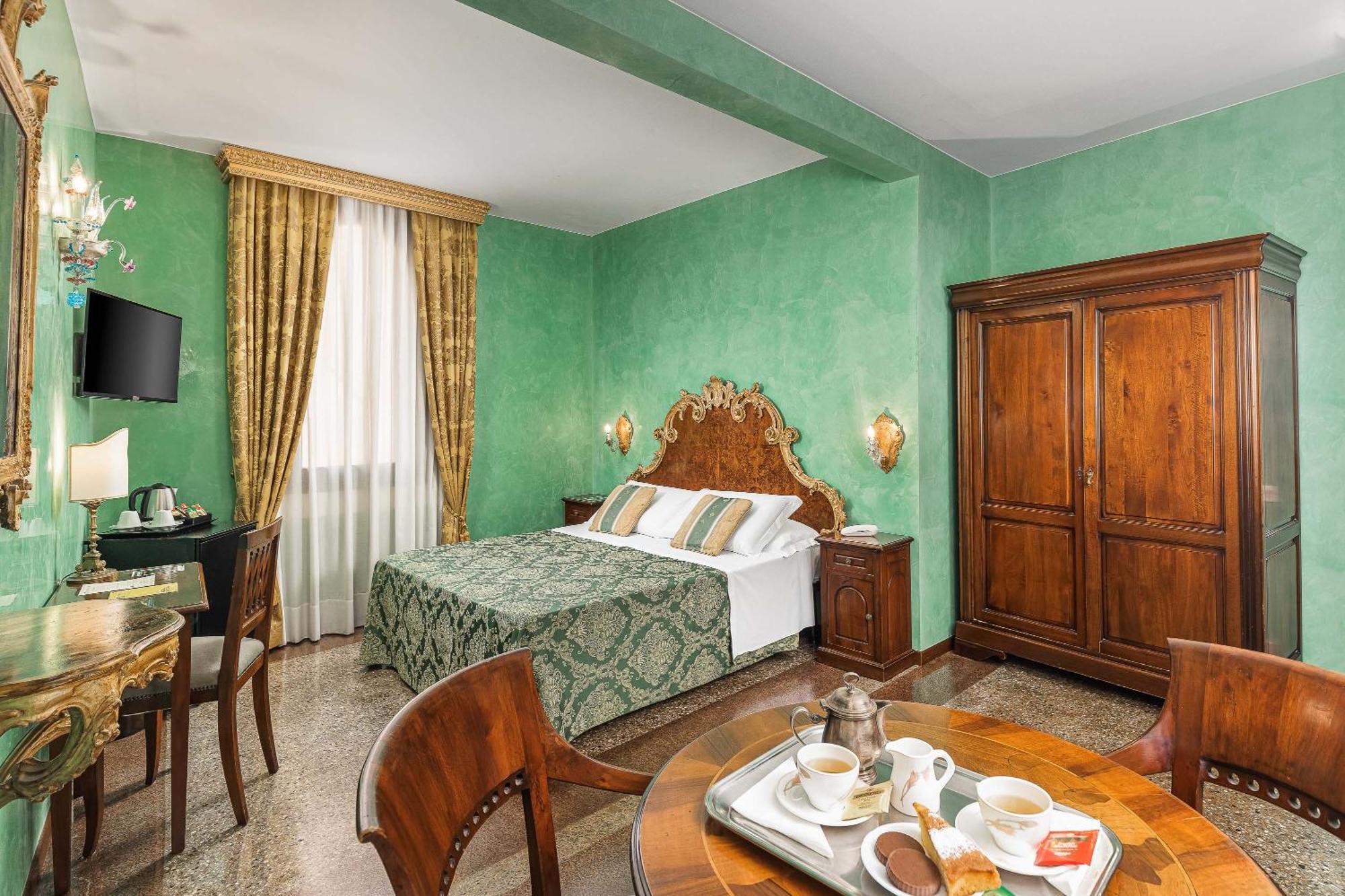 Hotel Marconi Венеция Екстериор снимка